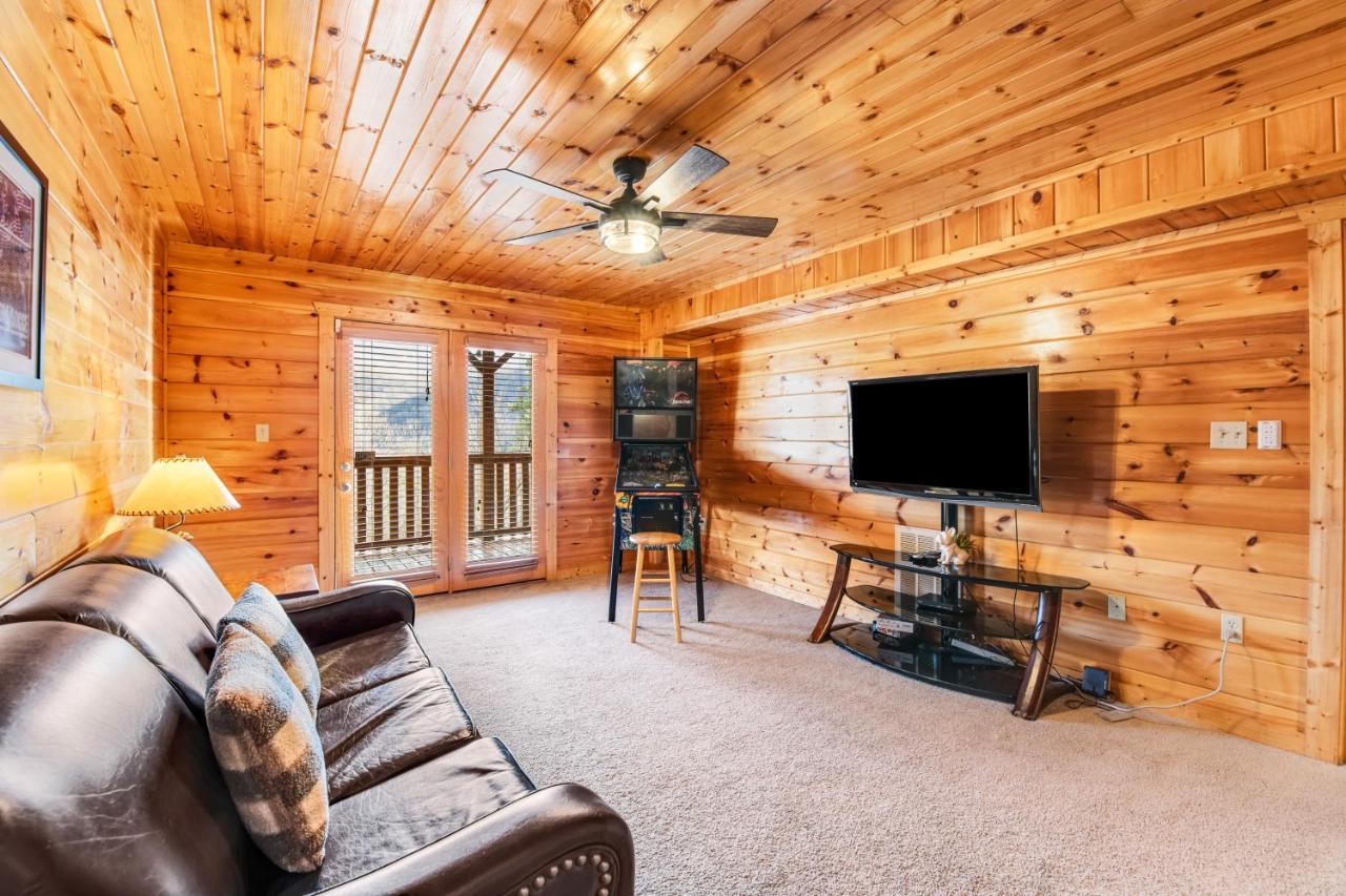 Triple Mountain View Villa Gatlinburg Dış mekan fotoğraf