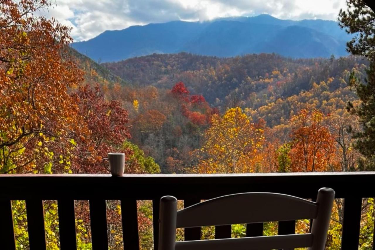 Triple Mountain View Villa Gatlinburg Dış mekan fotoğraf